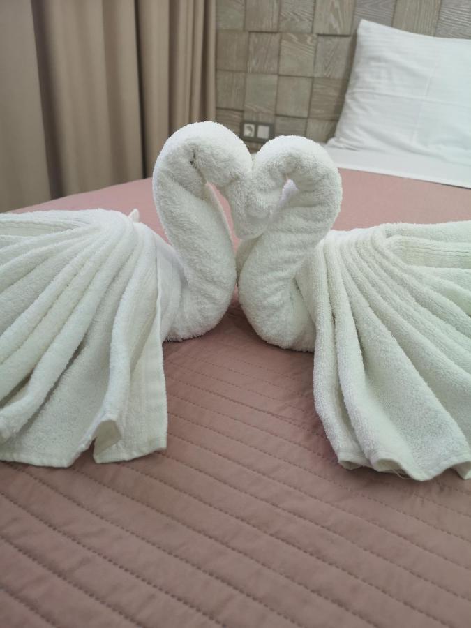 Amalia Deluxe Villas Vrasná Kültér fotó
