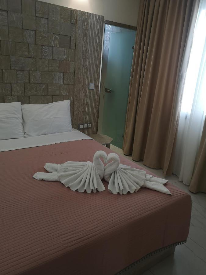 Amalia Deluxe Villas Vrasná Kültér fotó